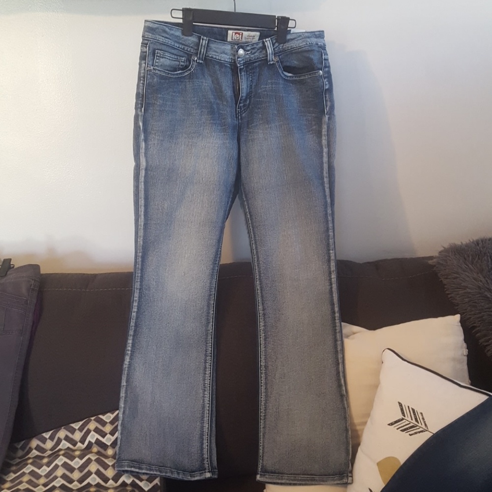 LEI jeans EUC